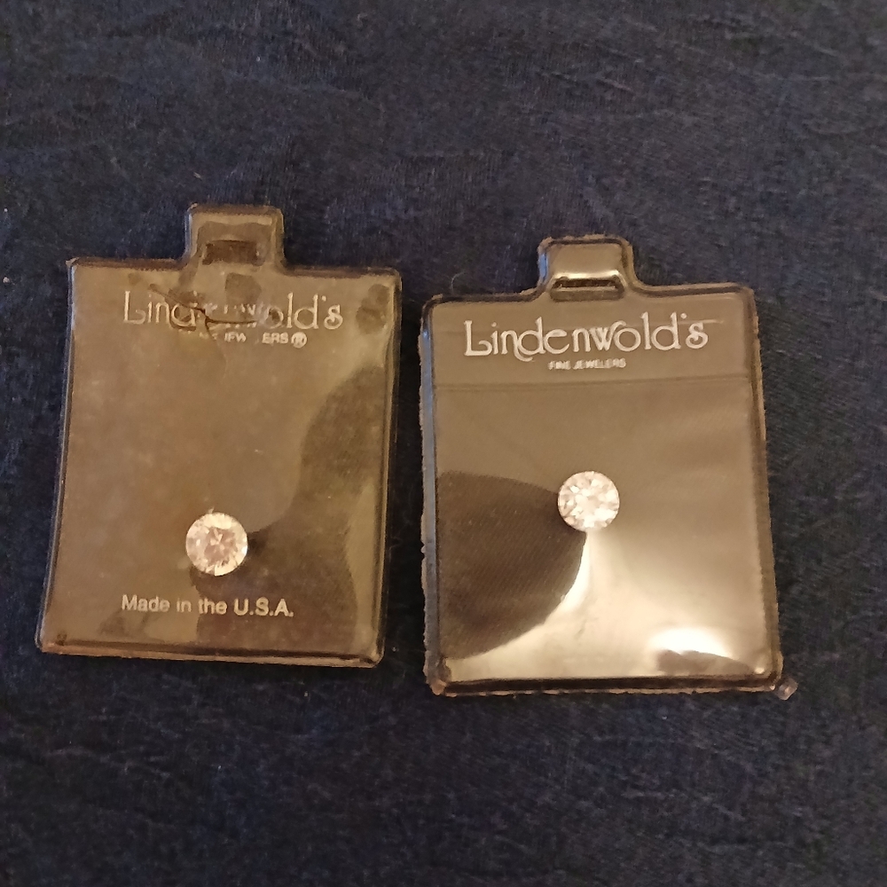 Lindenwold's Fine Jewelers Gems (Vintage)